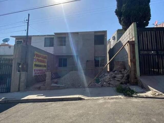 #8 - Casa para Venta en Tijuana - BC - 2